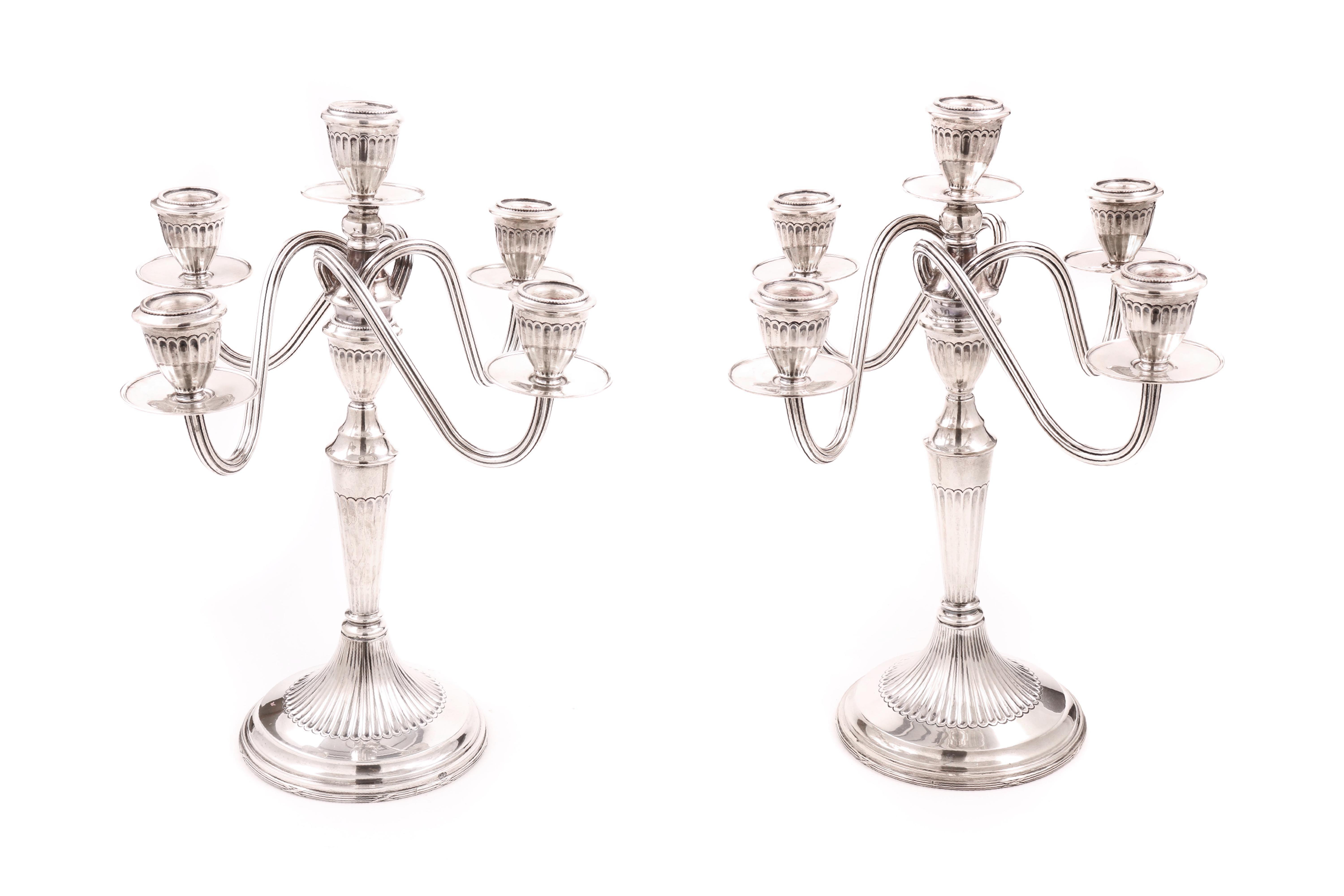 Par De Candelabros De Lumes Leiloes Artbid