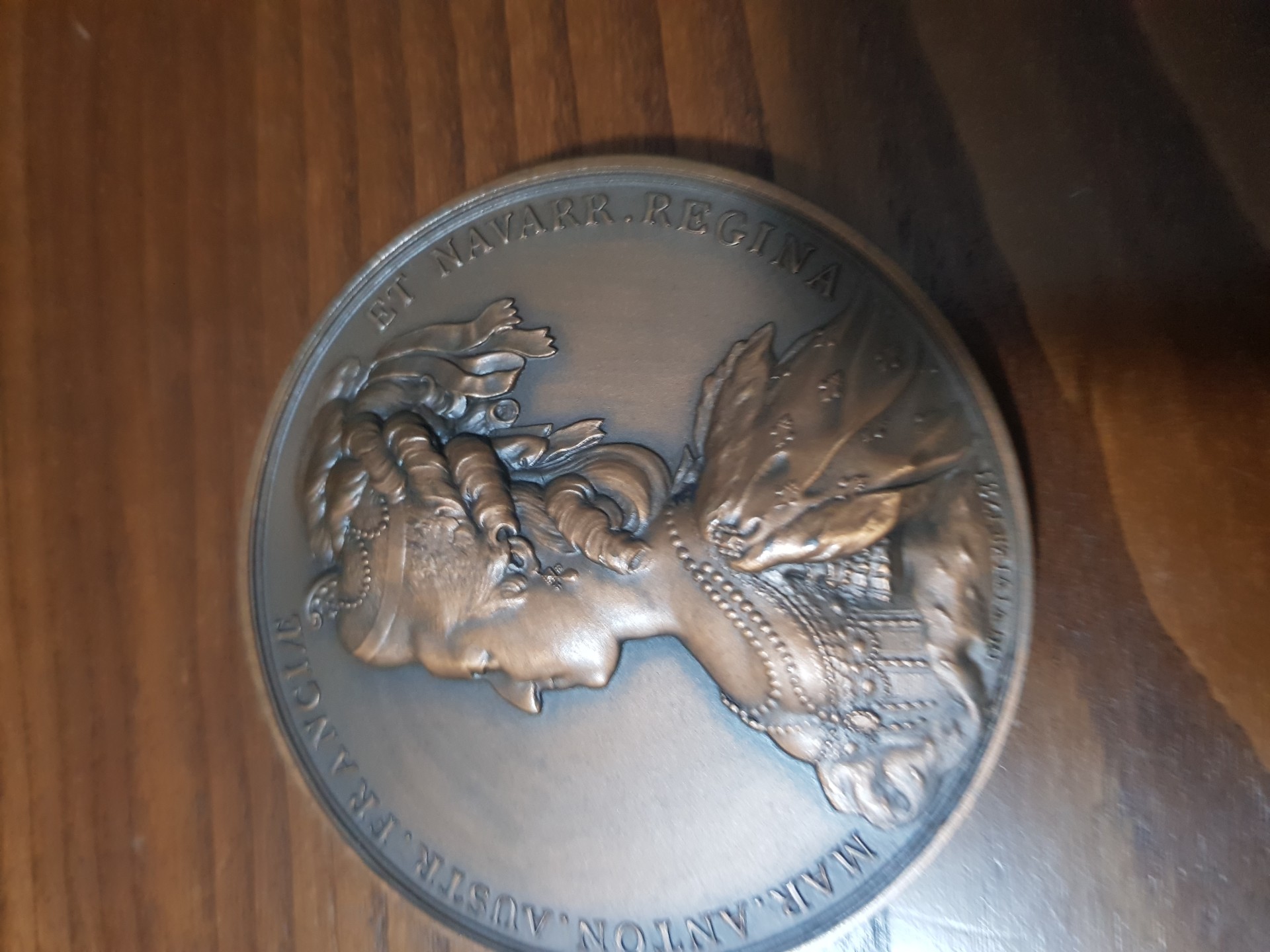 Medalha em bronze de Louis XVI e verso com Marie Antoniette