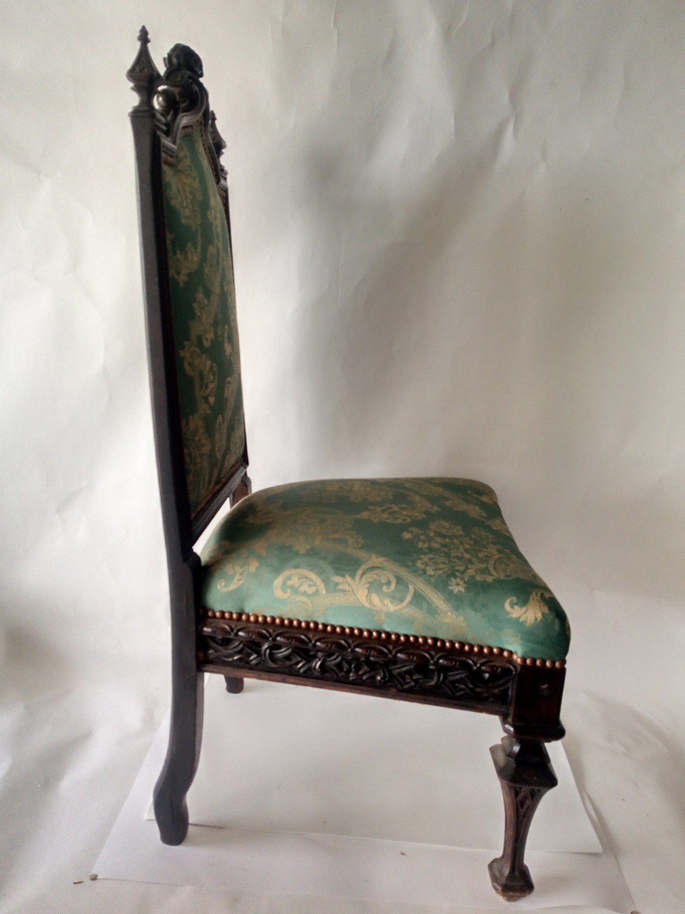 sewing chair