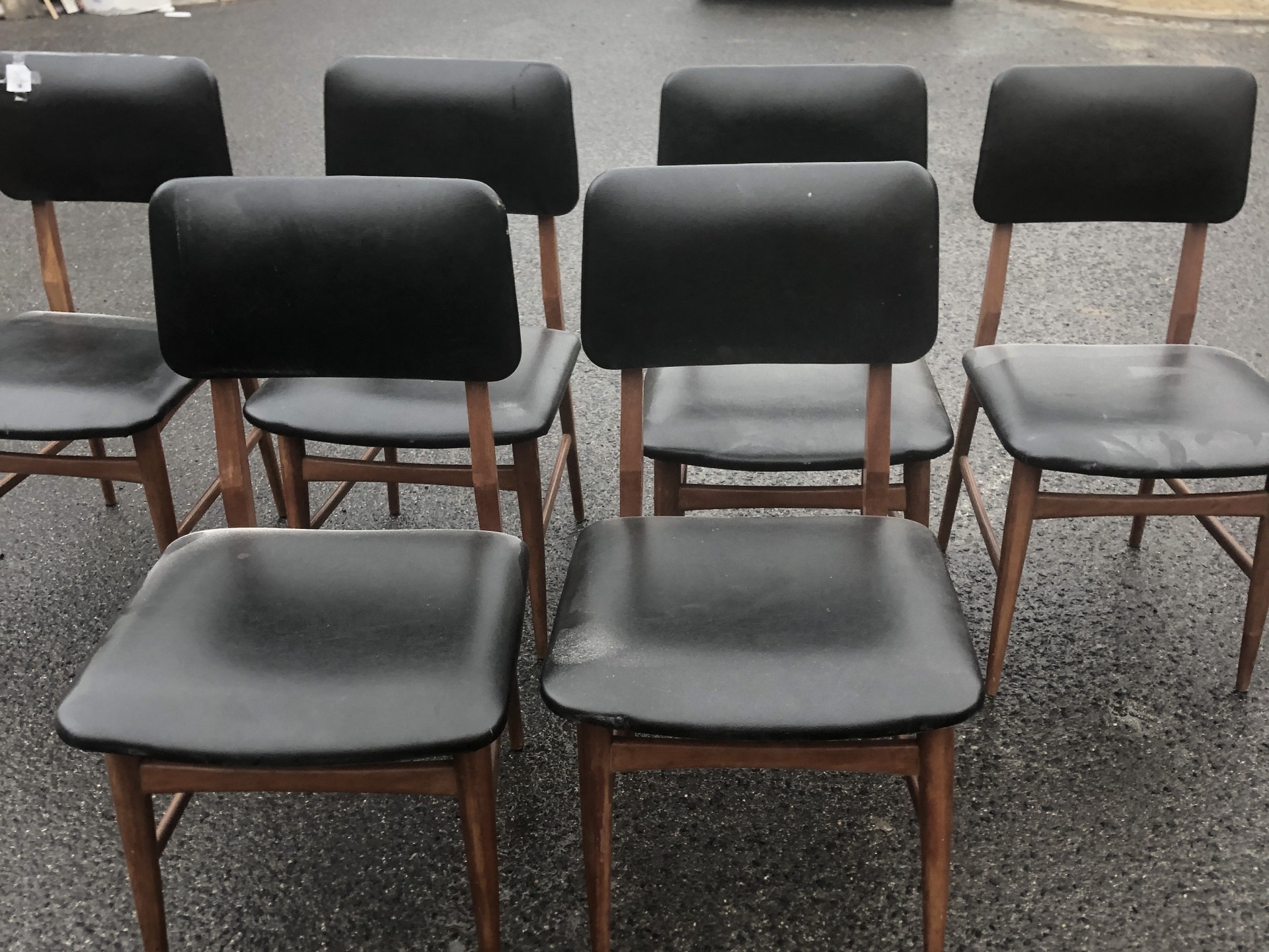 Cadeiras escandinavas em bom estado
