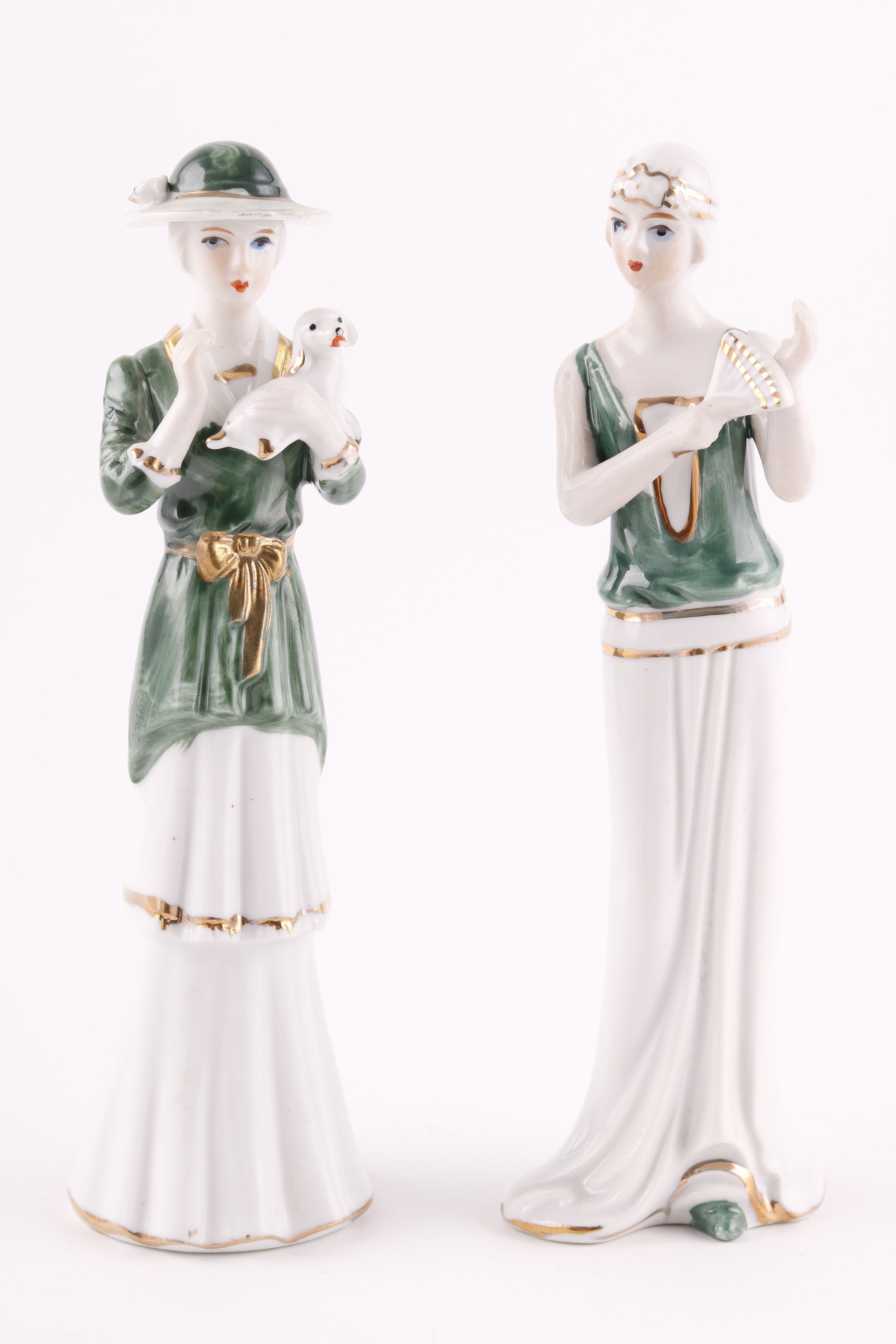 Duas figuras femininas em porcelana biscuit (2)