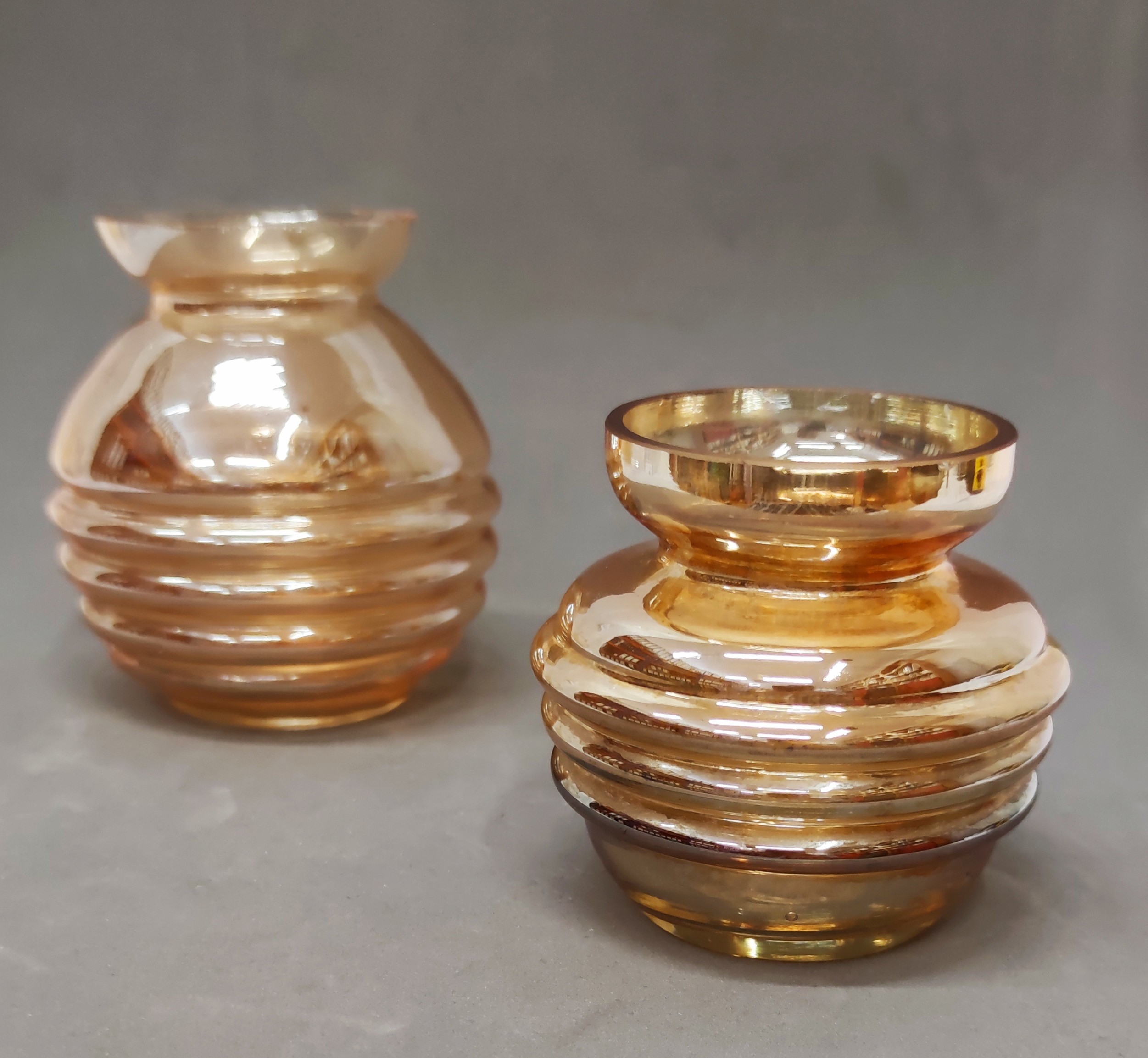 Conjunto de duas jarras em vidro (2)
